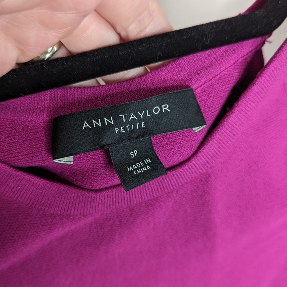 Ann Taylor Cold Shoulder Peplum Top Size Small Petite - Picture 3 of 4